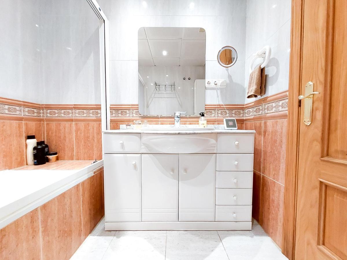 Golden Mile Duplex Apartment *